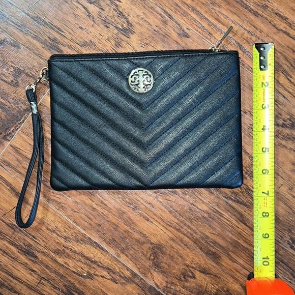 Black Wristlet - Picture 2 of 4